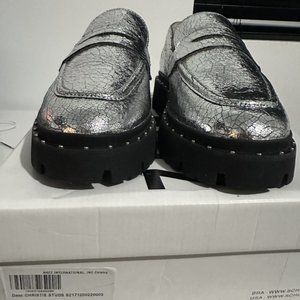 Schutz Christie Studs Crackled Leather - 8.5 / Silver / Crackled Leather Loafer